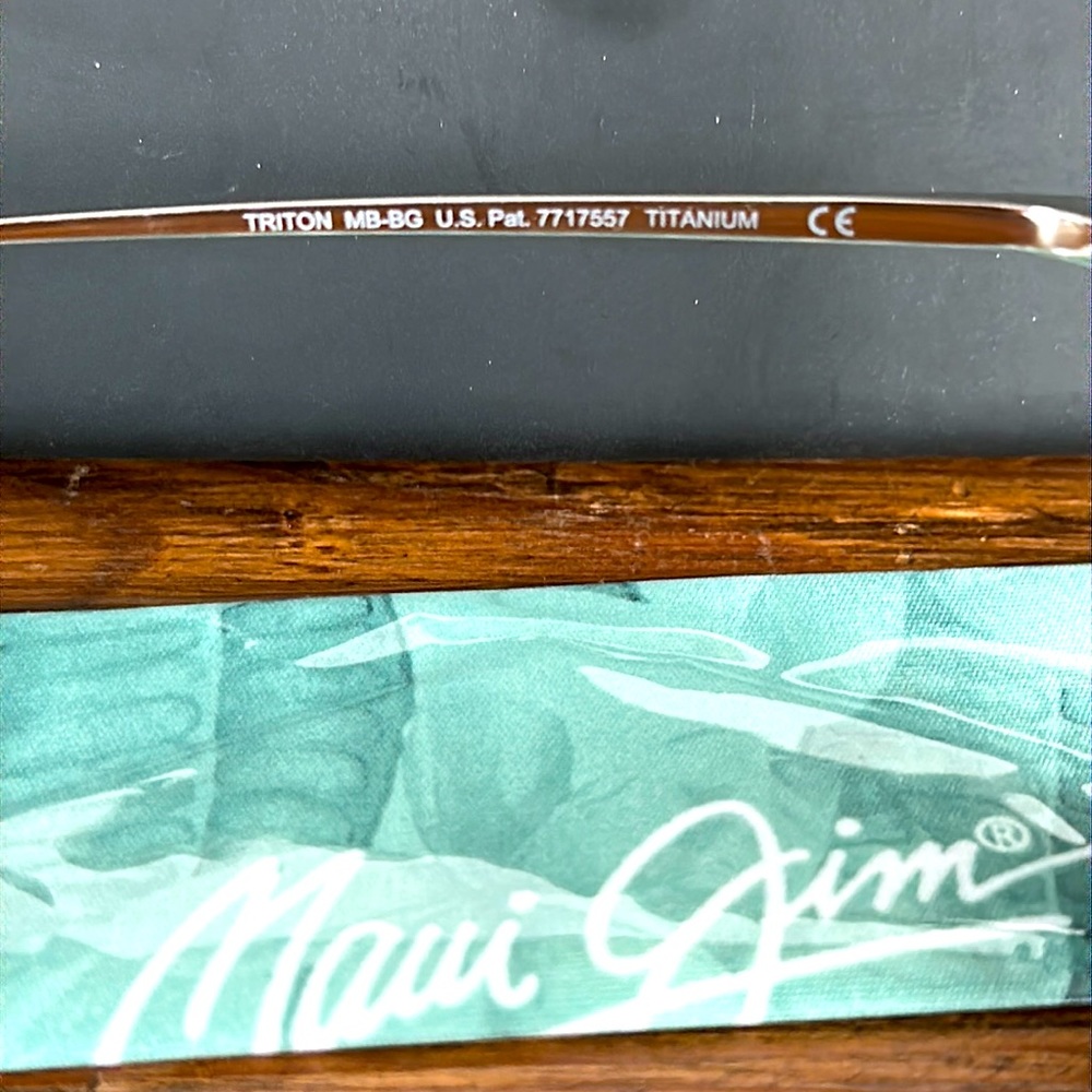 Maui Jim Triton Ladies Polarized Sunglasses - Picture 10 of 10